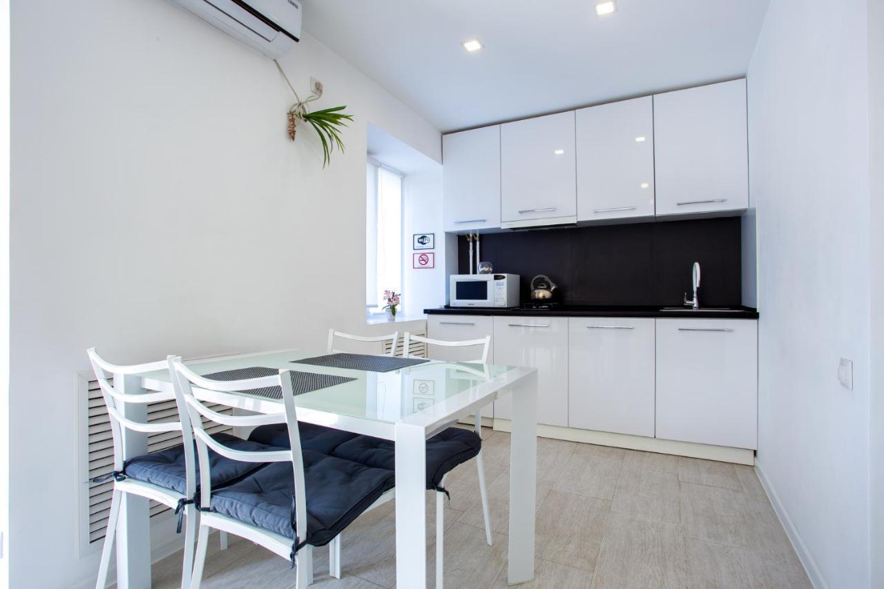 Apartment On Ushakova Chersoń Zewnętrze zdjęcie